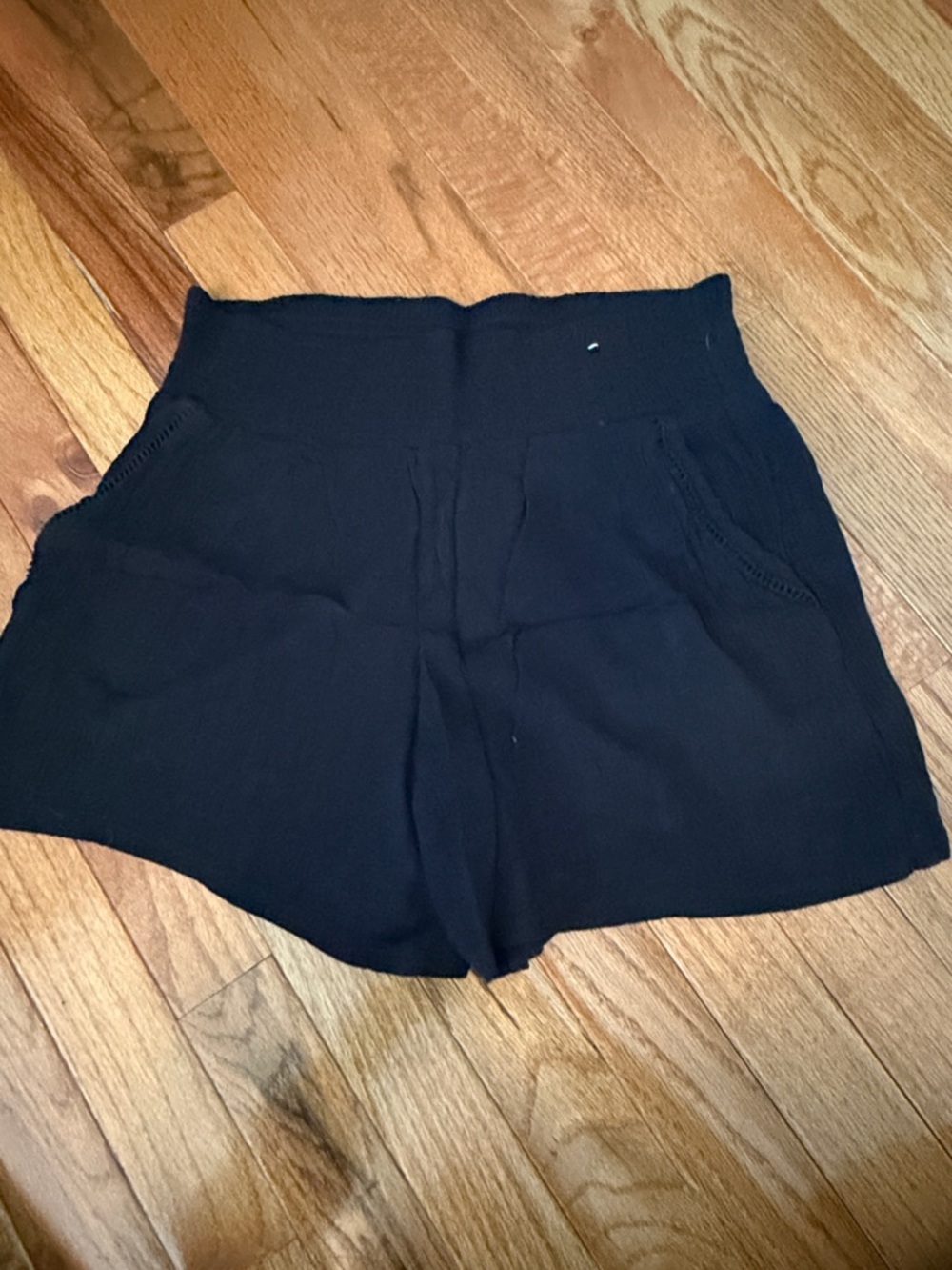 High-Waist Knit Shorts in Black